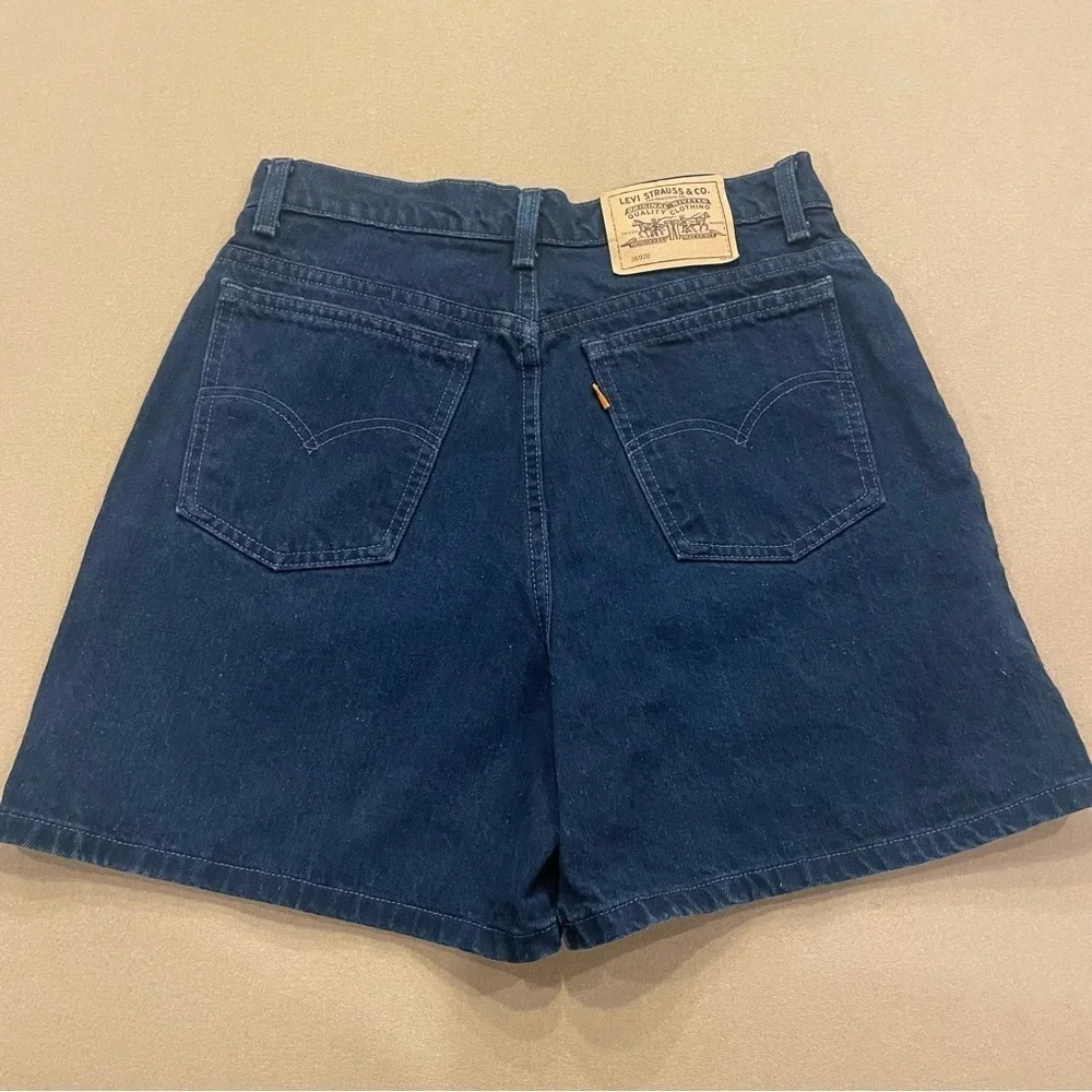 Women’s 920 Vintage Orange Tab Levi’s Shorts Size 12